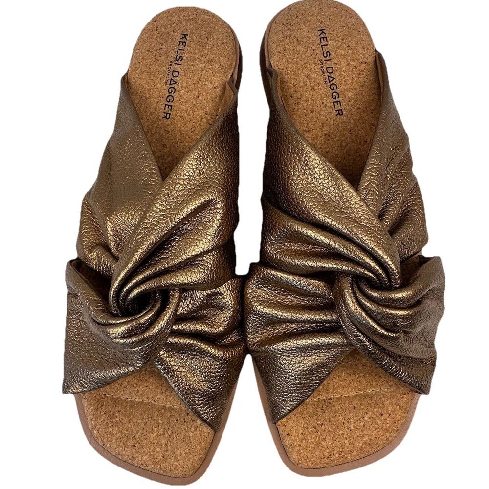Kelsi Dagger Brooklyn Twist Size 10 Women's Gold Metallic Leather Slide Sandals